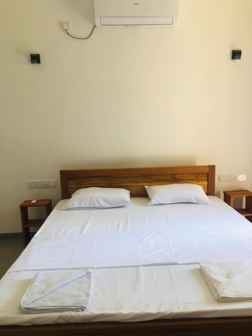Hiri Fortress Zuid-Dikwella Kamer foto